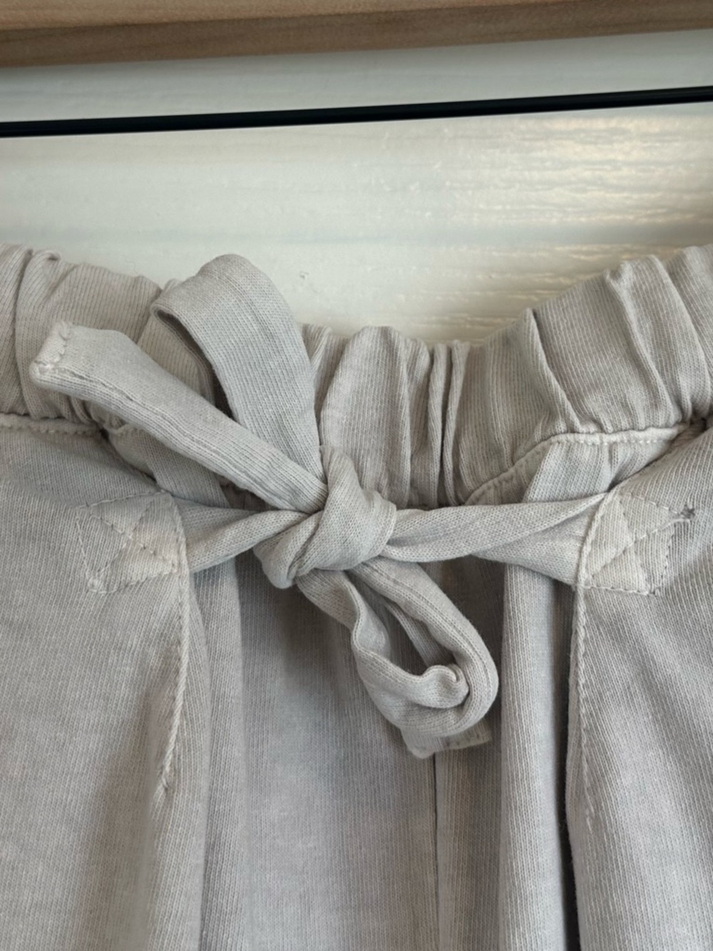 Free People Beach Stunner Pants. Size: Large - Picture 8 of 16